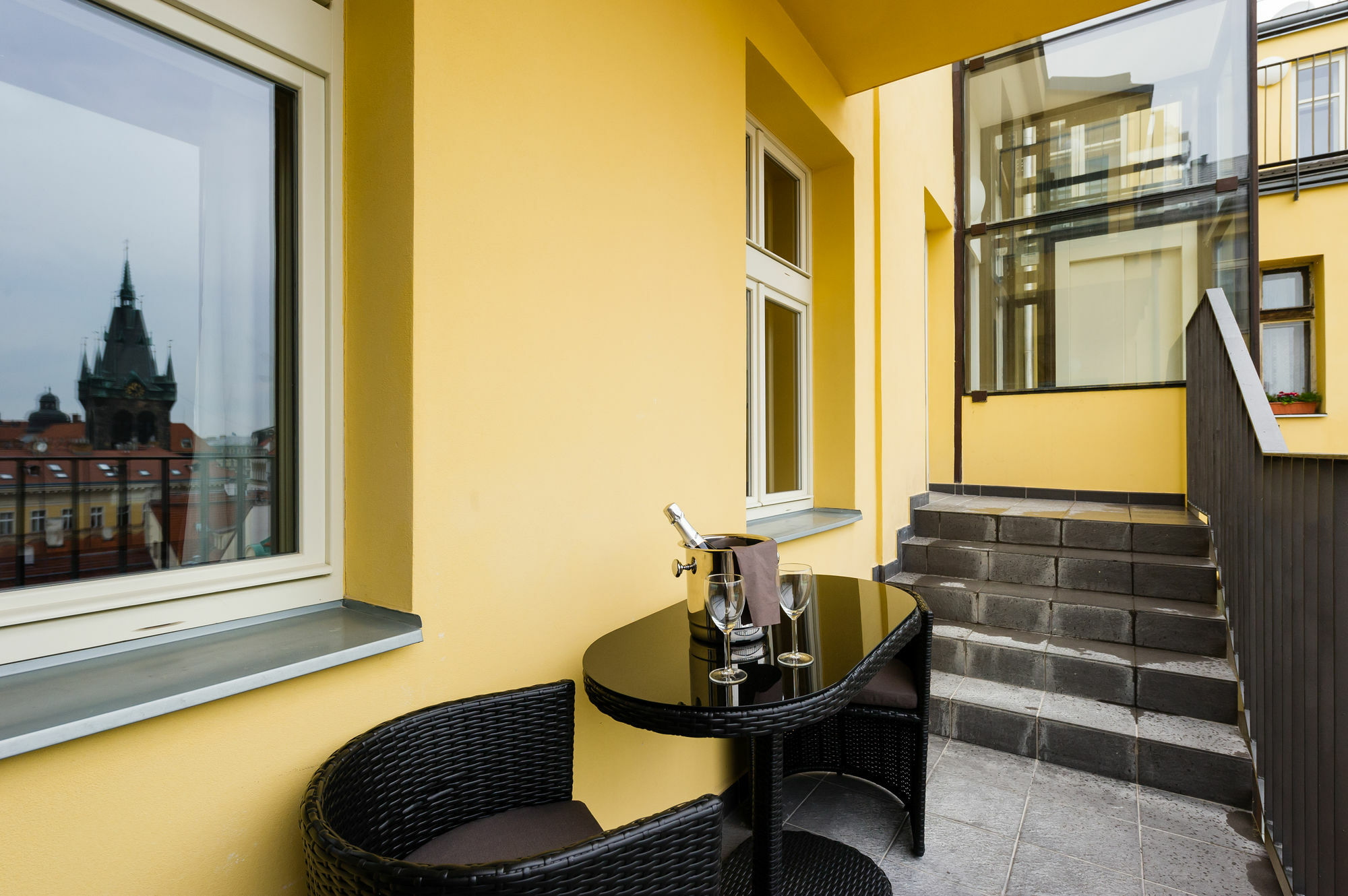 Jindrisska Apartments Praag Buitenkant foto
